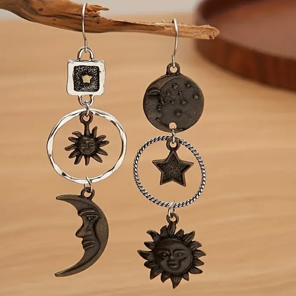 Moon sun stars earrings - Picture 4 of 6